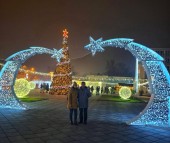 Arcada luminoasa metalica Craciun 4 m inaltime cometa alba, arcada profesionala pentru decor iluminat festiv Craciun 
