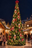 Brad luminos maxi complet decorat Crăciun 9 m înălțime Cookies for Christmas, brazi luminoși mari profesionali complet decorați pentru Crăciun, iluminat festiv profesional